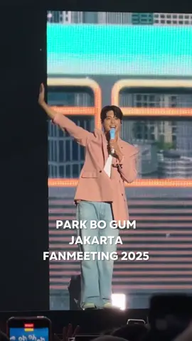hijaunya #bogummy ngalah-ngalahin hutan lindung real ✅ blusukan 2x ✅ mendoakan kita semua supaya safe ✅ kasih hadiab BANYAK bgt (oh iya selain oleh2 jg kasih signed polaroid BANYAK) ✅ FM yang super lama & padat isinya 🥹 BEST BEST BESTTTT #parkbogum #parkboguminjakarta2025 