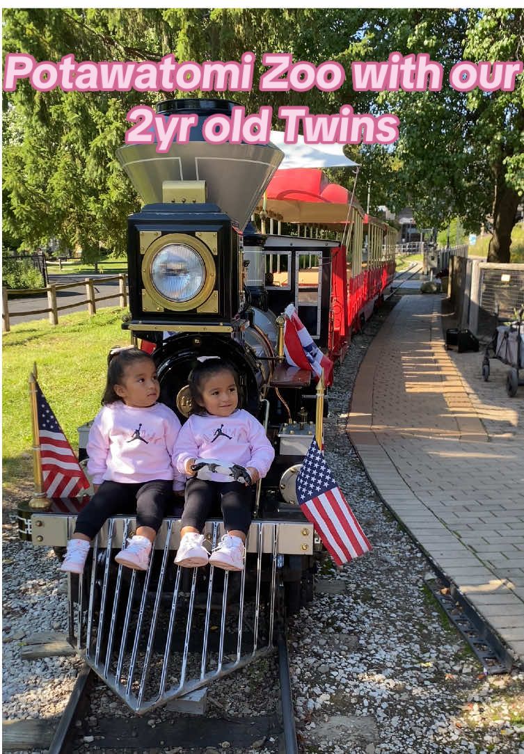Have you guys checked out the Potawatomi Zoo yet? It’s was so calm & fun with our friends! #southbend #michiana #twins #potawatomizoo 