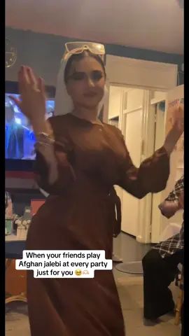 Every party: Afghan Jalebi drops                        me: activated 💃🏽🤣 #fyp #afghantiktok #foryoupage #afghangirl #afghan_tiktok #afghani #hijabi #viral #afghanistan🇦🇫 #foryou #afghanjalebi 