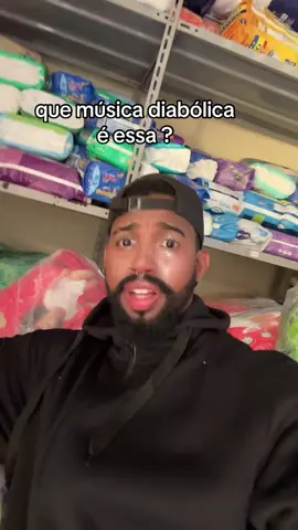 Toda vez q abro a câmera do tiktok essa música aparece 😭