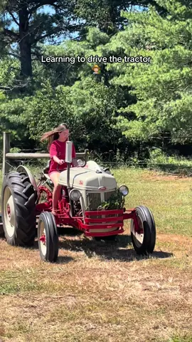 And I coordinated my outfit to the tractor #tractor #farm #farmer #homestead #homesteading 