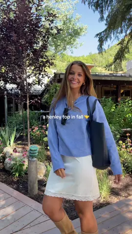 Yay fall is here!! So is my outfit inspo!! 🍂💙