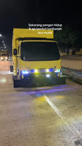 Padahal cuman kuli😇