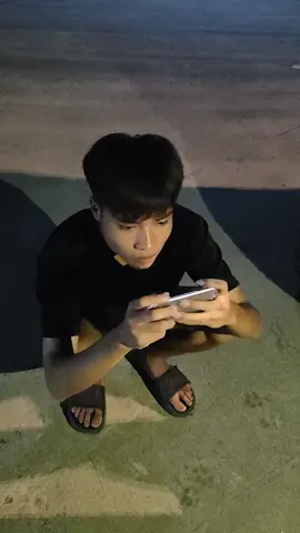 vào làng không chào anh à