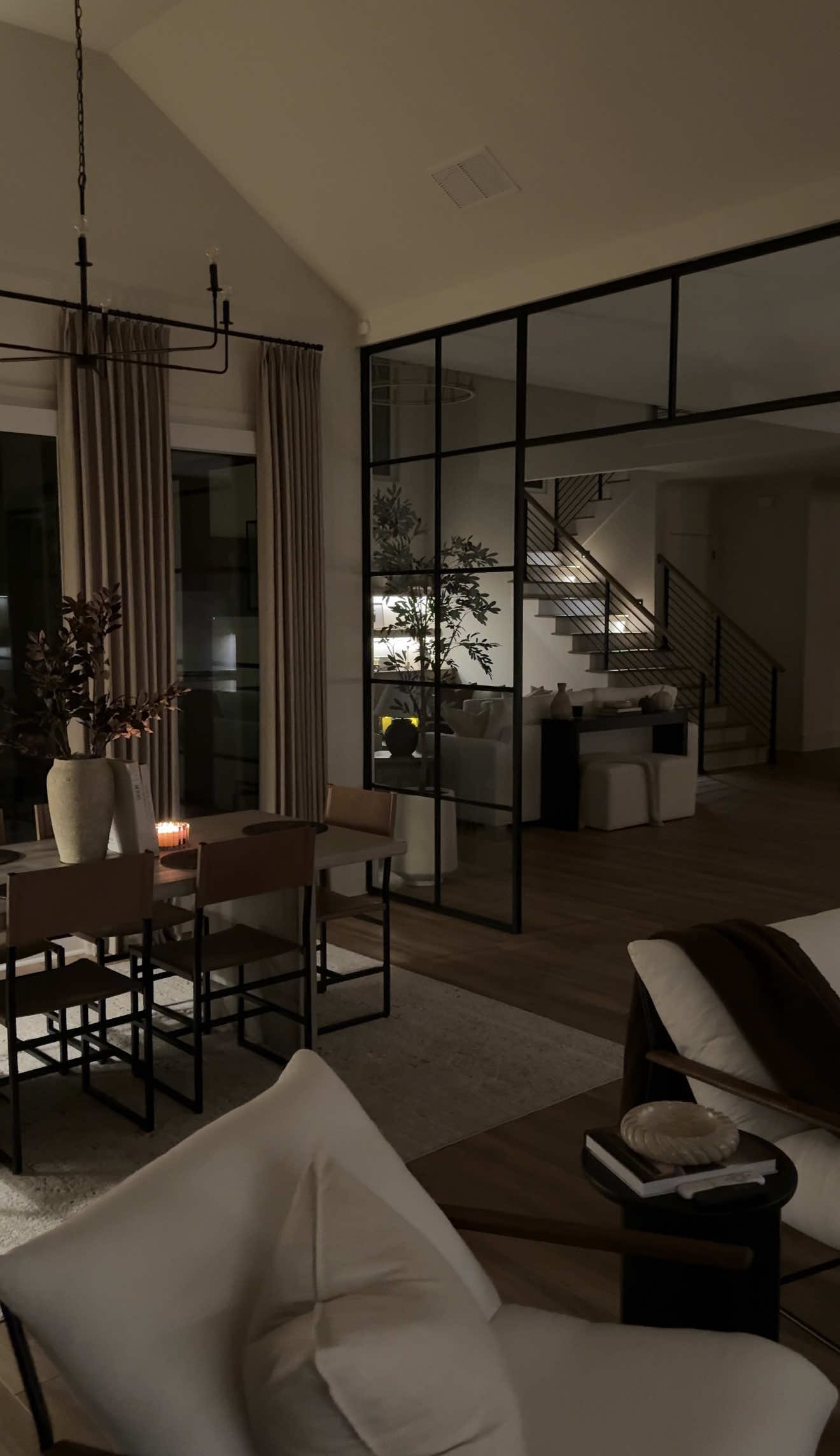 Where are all my soft lighting people? ✨ #cozyathome #nighttimevibes #cozyhomeaesthetic #cozyaesthetic #softlighting