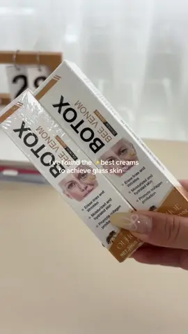 ✨Your signs to start putting bee venom on your face morning and night!! They definitely do work! #tiktokmademebuyit #skincare #beevenom #cream 