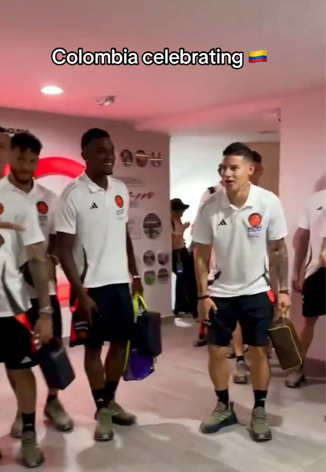 This is how the dressing room looked after Colombia’s win 🕺 (via @FCFseleccioncolombia) #futbol #Soccer #footballtiktok #worldcup2026 