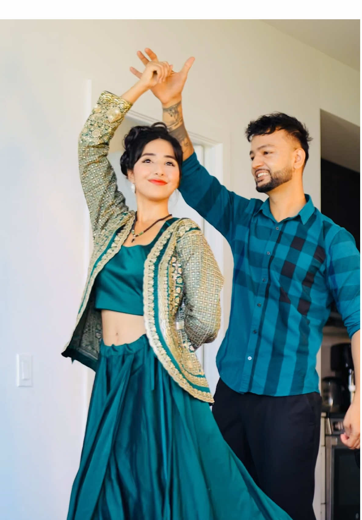 This is what Ishq Wala Love feels like ❤️ #Love#outfit#traditional#couple 