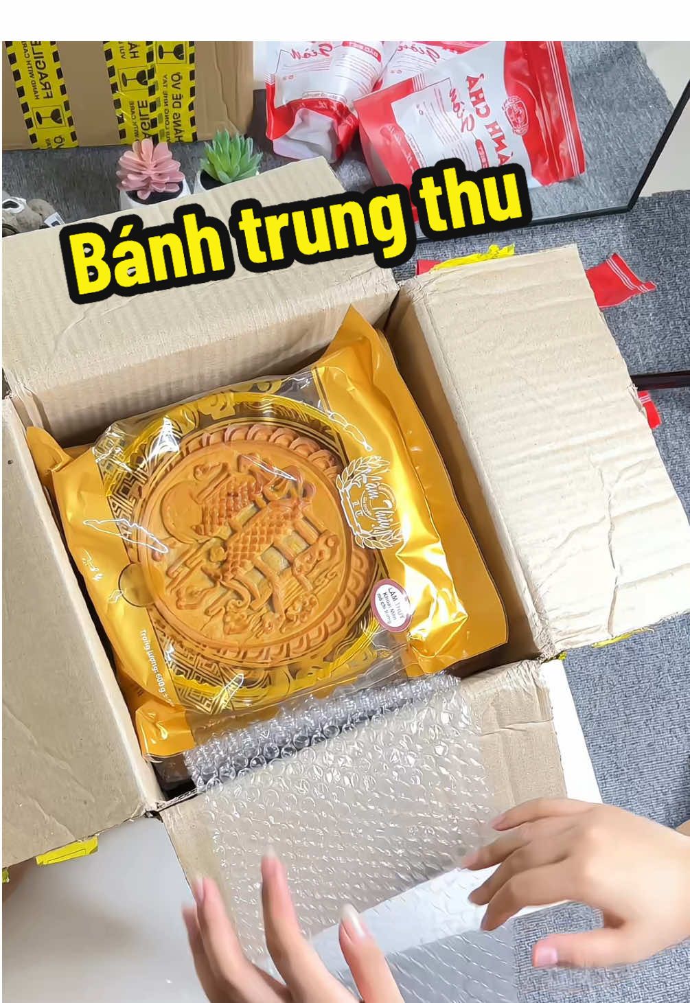 Trả lời @bbichuche 🌸💗 Bánh Trung Thu Lâm Thuỷ phiên bản Yêu Nước #banhtrungthu #banhtrungthutruyenthong #banhtrungthumochi #banhtrungthulamthuy #banhtrungthutrungmuoi #banhtrungthukhoaimon 