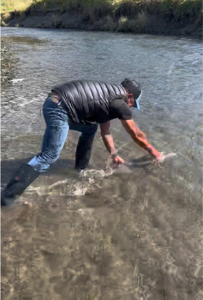 Man vs. fish (the fish wins…. this time!🐟)  #FishTok #salmonfishing  #FishingHumor #GoneFishing #WildAlaska