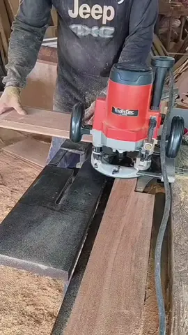 How to make panel using router machine ..  #kreatifdiy #reels #woodwork #decor #doors #makersgonnamake #interior #woodart #construction #woodworking #carpenter #table #furnituredesign #woodcarving #viralreelschallenge #FineWoodworking #woodworkingcommunity #interior #wooddesign #carpenter #maker #DIY #reelsfb #furniture #wood 