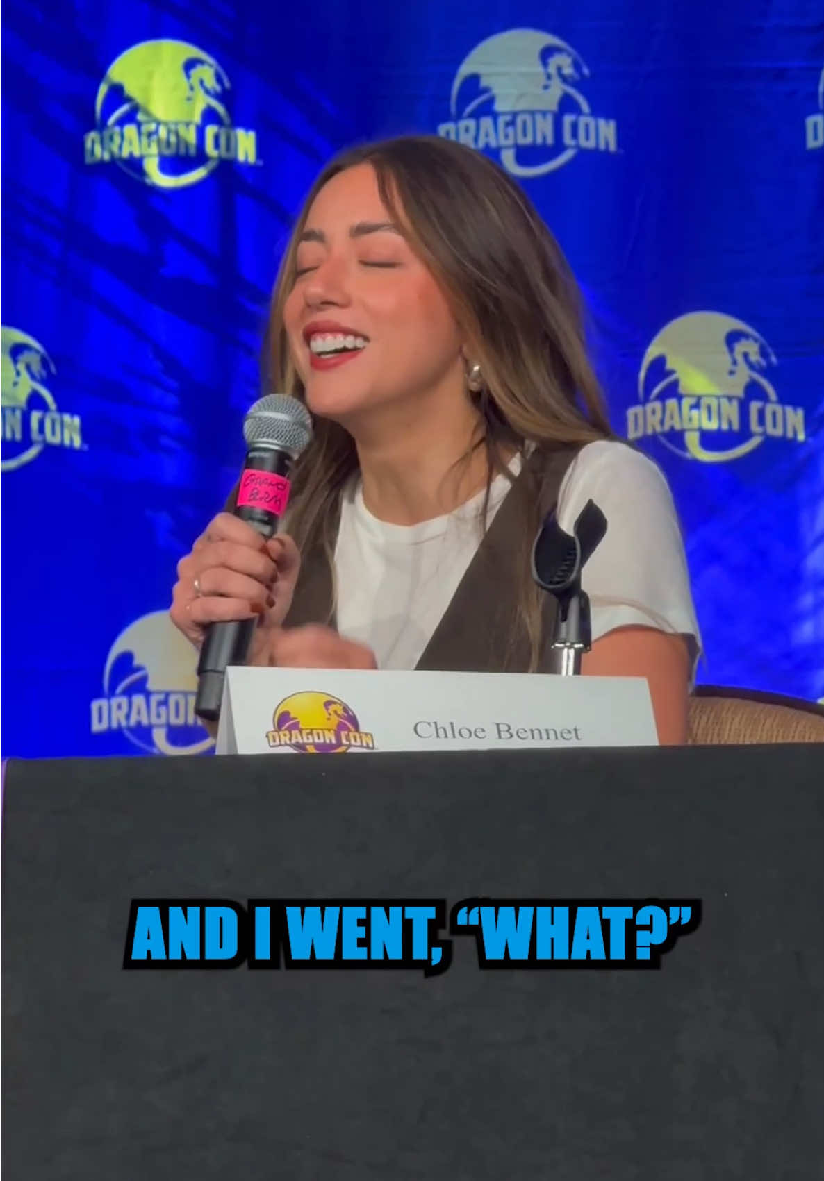Don't mess with Agents of Shield's Daisy Johnson! Chloe Bennet told Dragoncon attendees about how she once scared off a guy trying to rob her. #dragoncon #daisyjohnson #agentsofshield #chloebennet #marvel