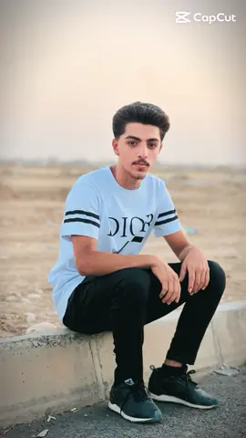 لە هەموان زیاتر خۆشم ویستن ئەوانەی خۆشیان نەویستم🥀🖤..#foryou #actives? #یاخیم_لێت_گەردون 