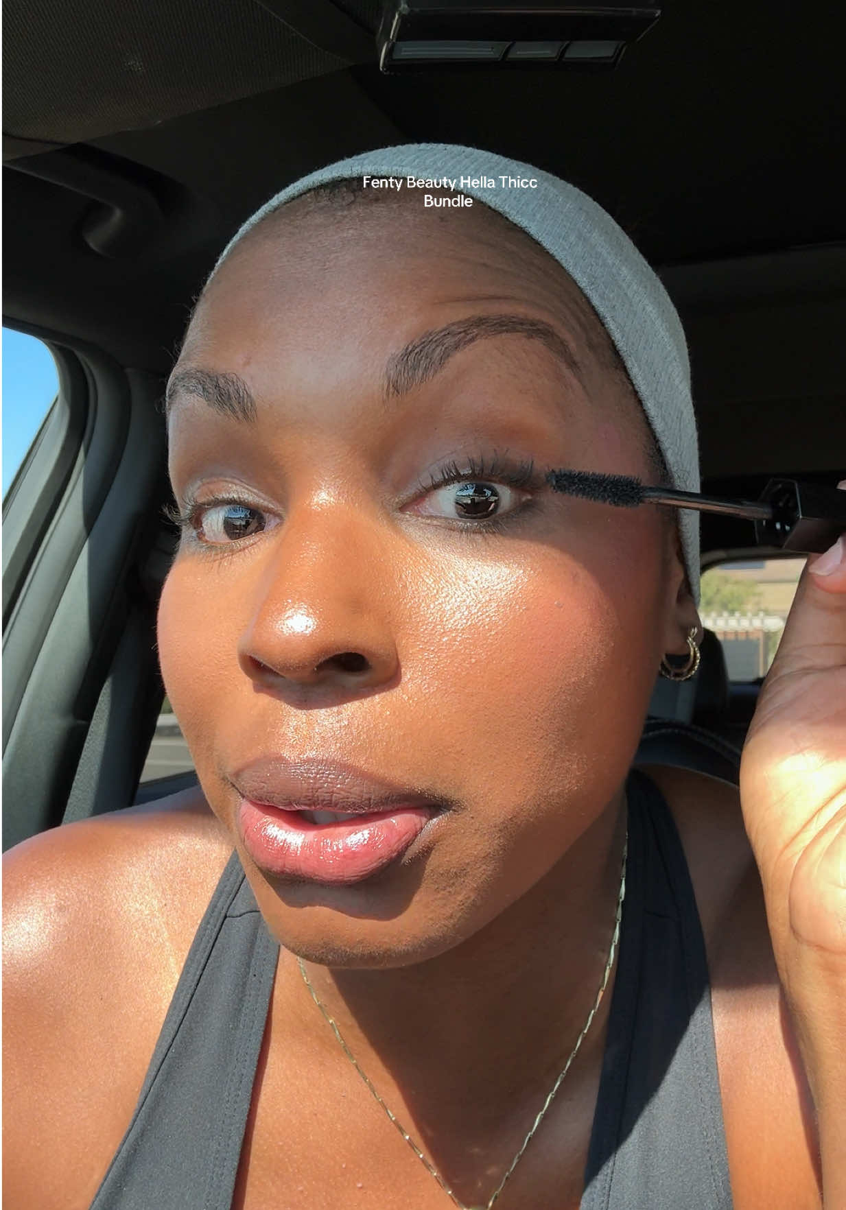 Ok RiRi with the bundles!  . @Fenty Beauty  . #fenty #mascara #makeup 