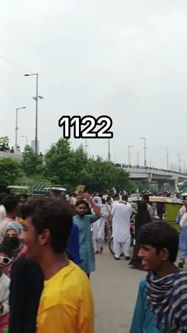 1122