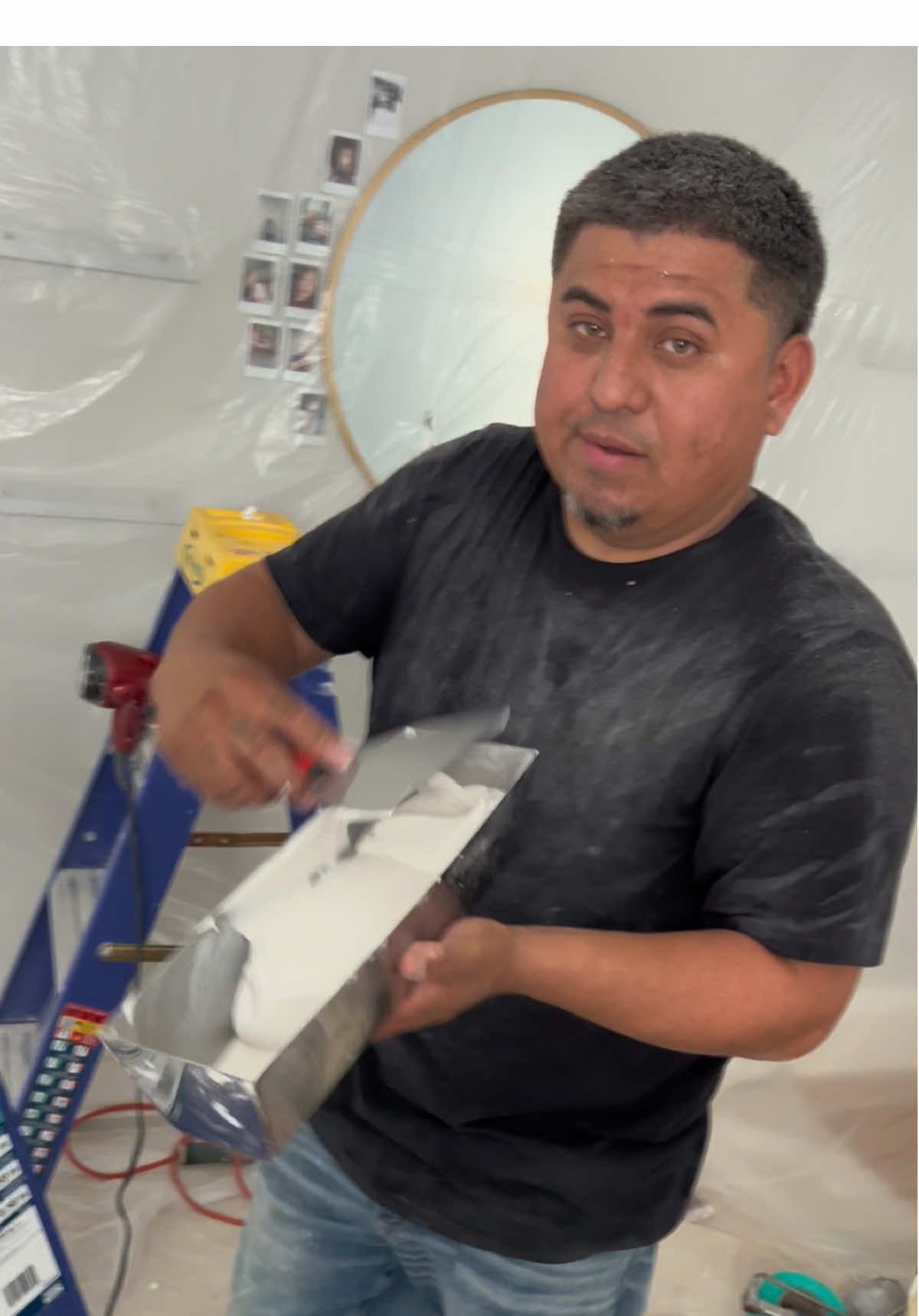 Cómo hacer reparaciones en drywall #drywallrepairs #reparaciondesheetrock #remodelacion #construcion #reparacionesdecasa 