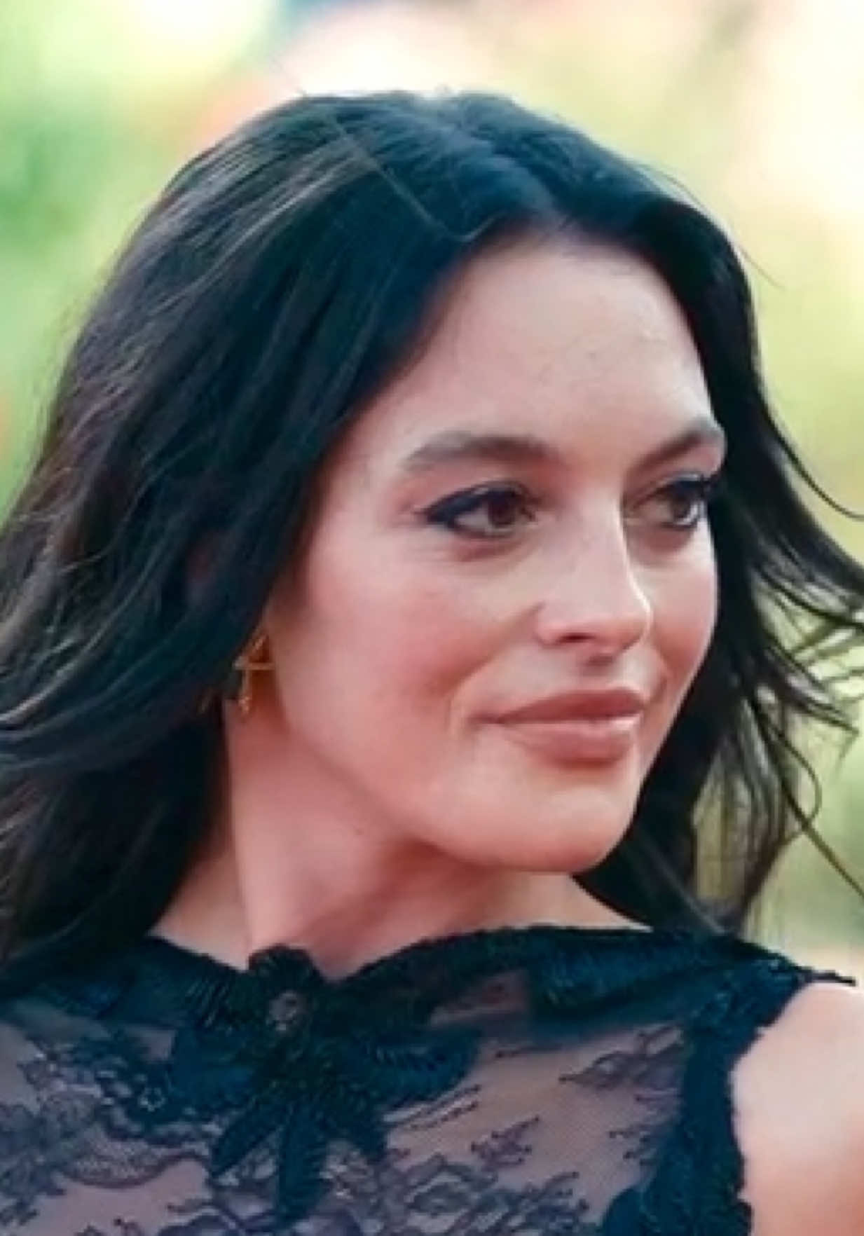 Melis Sezen #melissezen #sadakatsiz #sadakatsizdizi #gülcemal #deha 