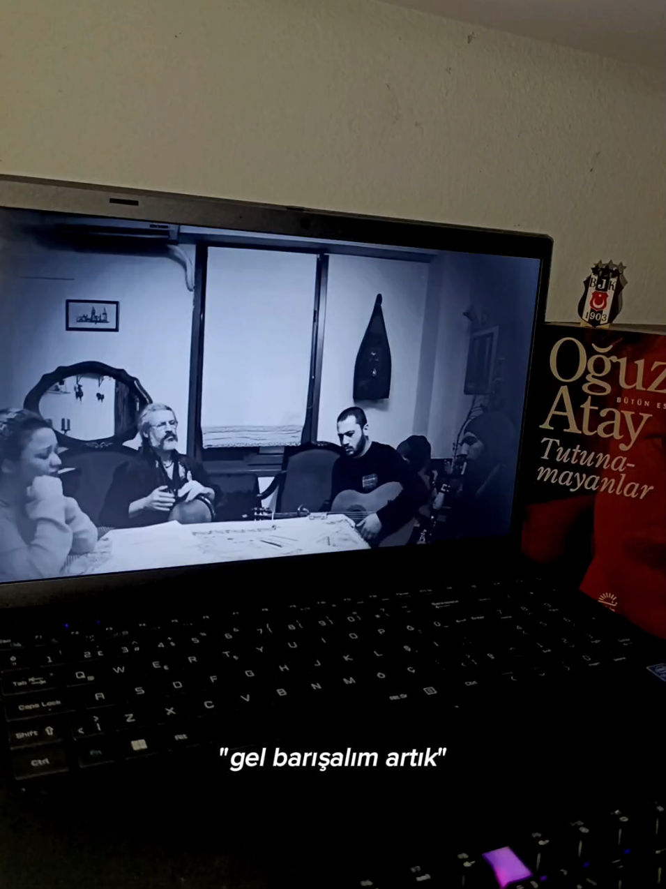 @𝘿𝙚𝙣𝙞𝙯!  