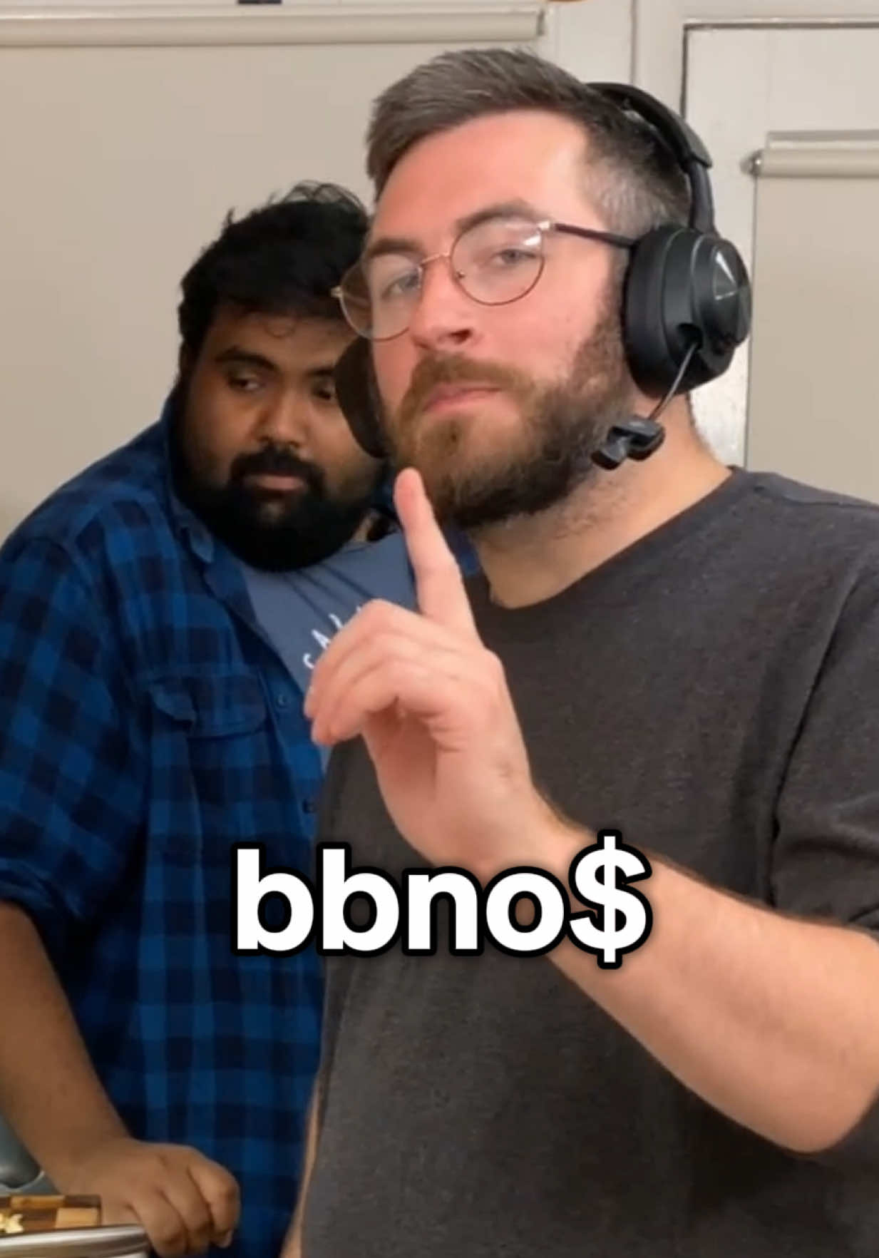 My stream with @bbno$ almost ended in a DISASTER! 🤣🔥
