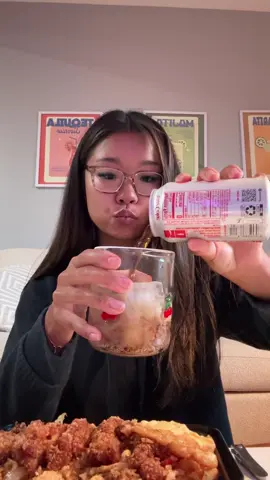 Before you comment I’m aware this is technically not “in” Boston #bostontiktok #bostonfoodies #thaifood #mukbang #eating Boston Thai Food, Boston food