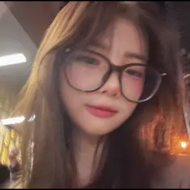 hayeon wearing glasses is a need #hayeon #tripleS  #fyp #xh 