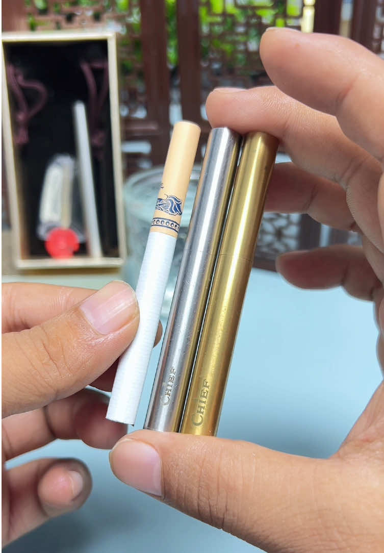 This is a cool mini lighter, pressure-resistant, safer, suitable for outdoor, camping, smokers... It is a good little gift。#coollighter #unusual #mini #lighter #gift 