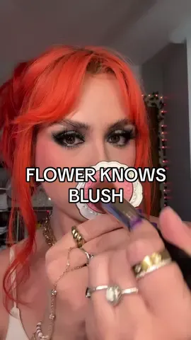 #flowerknows #flowerknowsmakeup #ttsbeautybesties #tiktokshopcreatorpicks 
