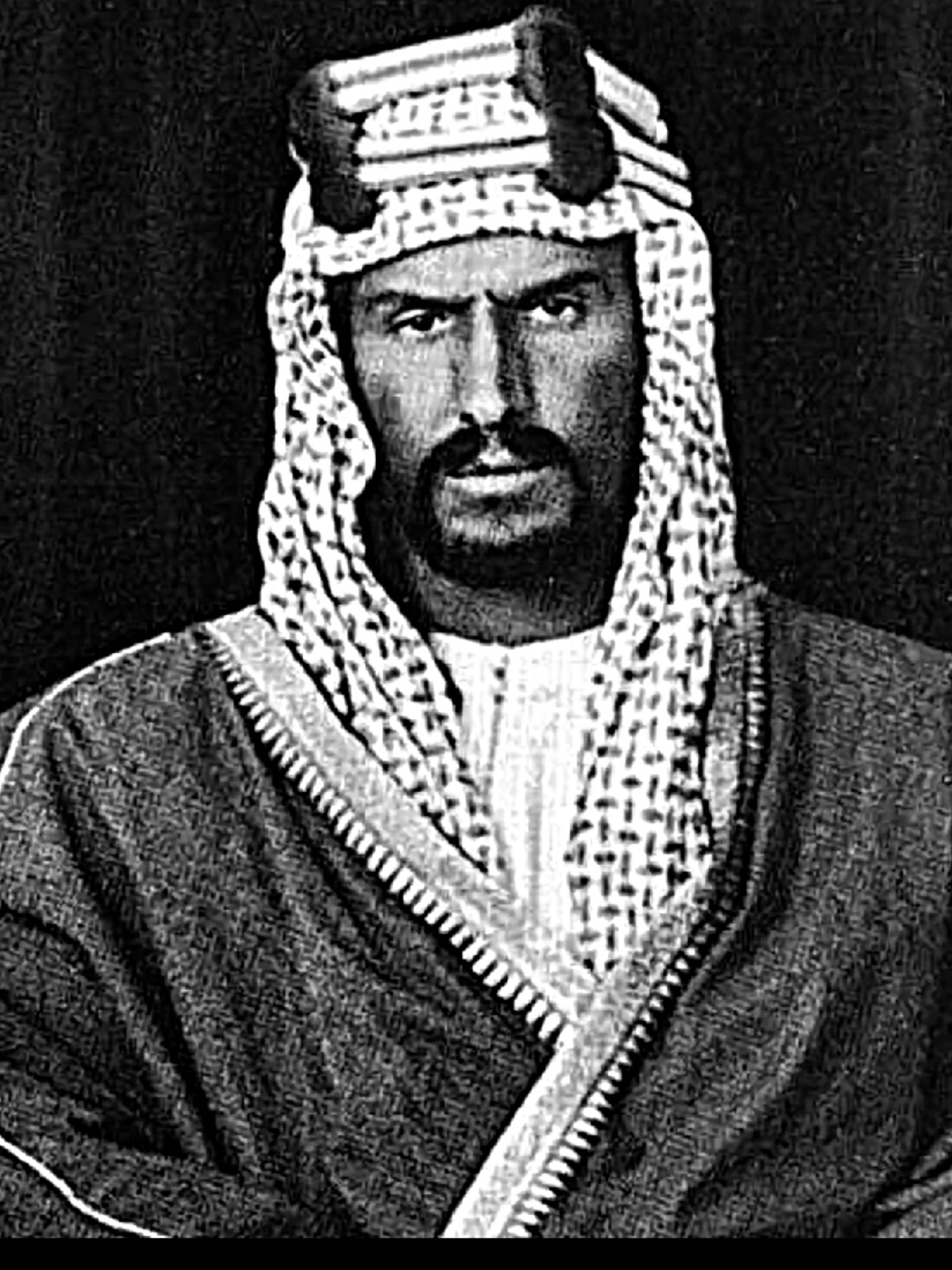 In 1902, King Abdulaziz planned to retake Riyadh and gathered about 63 men from his relatives, cousins, and some supporters. They sneaked into Al-Masmak Fort at night, and a brief clash occurred, allowing them to take control of the fort. The people of Riyadh, because of the chaos, the sounds of guns and swords, and the shouts of some guards who were yelling 