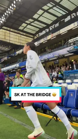 Sam Kerr is back at the Bridge!!! 🤩 #chelsea #chelseafc #football #woso 