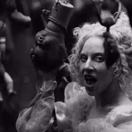 ES HUMOR!!! esperemos gaga se encuentre mejor de su voz<3 (STREAM THE DEAD DANCE)  #ladygaga #thedeaddance #mayhem #wednesday #fyp 
