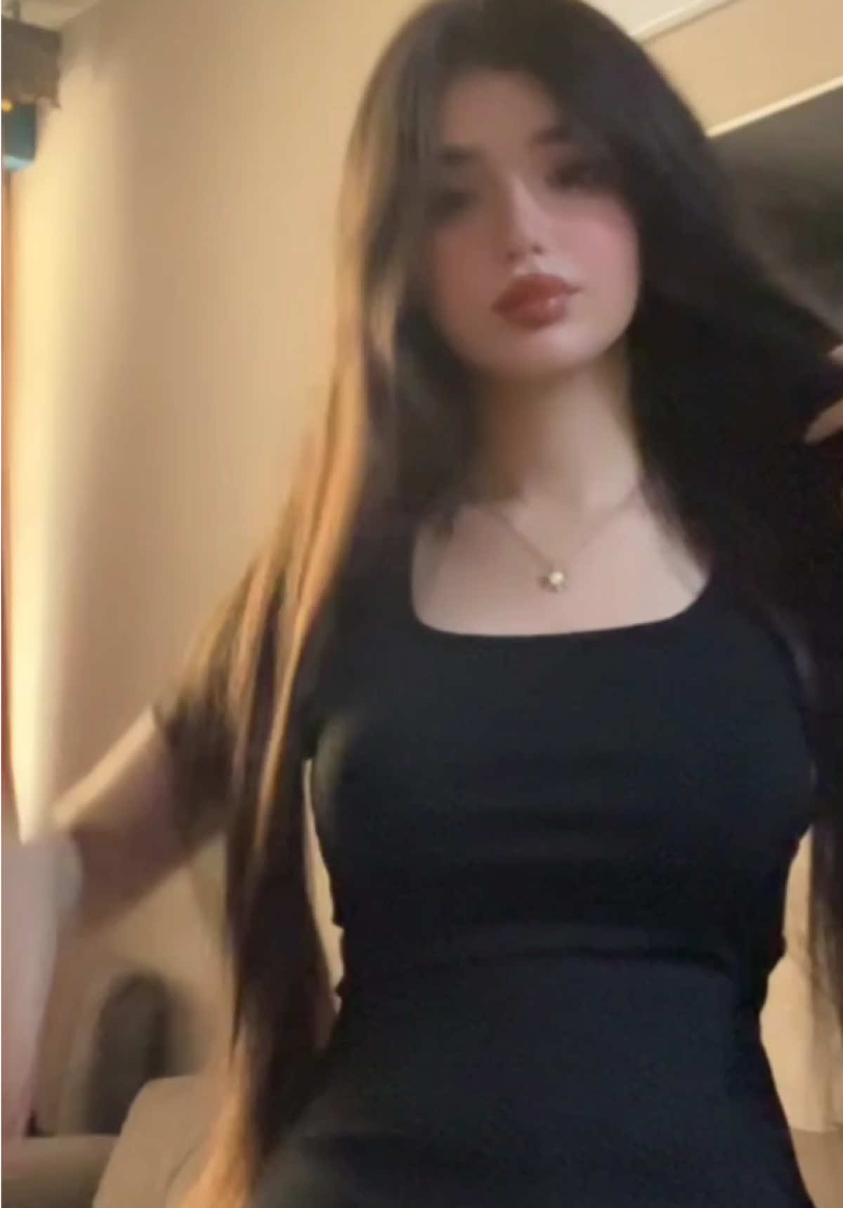 🤍🤍🤏