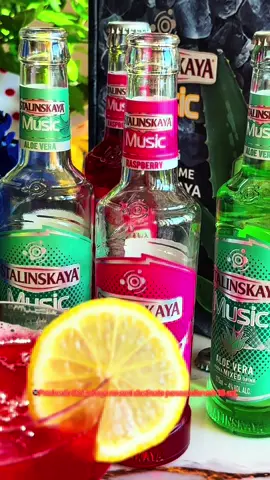 Verde ca energia verii, roșu ca buna dispoziție – cu Stalinskaya Music fiecare aromă e un ritm nou! 🌿 Aloe Vera pentru o notă fresh și  Zmeură pentru dulceața momentelor cool. Împreună cu Buzzstore, descoperim gustul care dă tonul distracției. 🥂🎶 #stalinskayamusic #buzz_stalinskayamusic #vodcamix #tastethemusic #goodvibes@BUZZStore @Stalinskaya MUSIC 