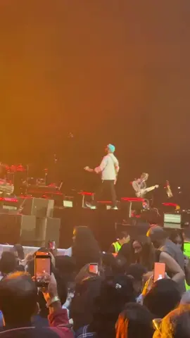 Arijit Singh performs at Tottenham Hotspur Stadium, London - the first Indian artist ever to headline a UK stadium #ArijitSingh #Bollywood