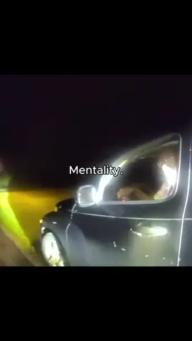 Stop sign what stop sign 🗣️#mentality #cops #funnymoments #fypage 