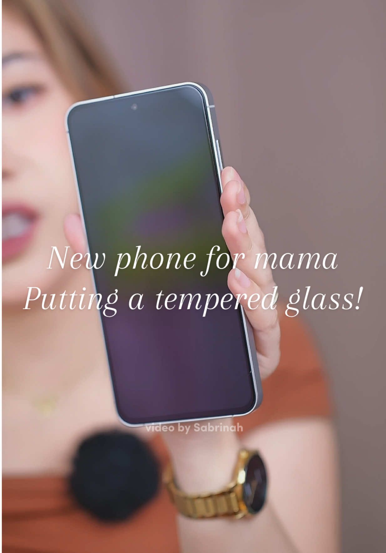 Binilhan ko ng bagong bnew phone si mama! Our first ever Samsung phone 🤍 Deserve ni mama, and deserve din ng maayos at magandang tempered glass ang bagong phone! I used @WSKEN Mall ✨  #temperedglass #Samsung #screenprotector #WSKEN #KatasngTiktokAffiliate 