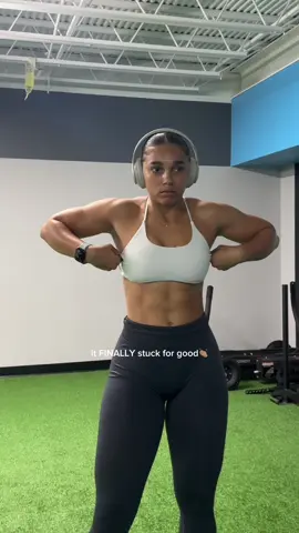 I have BEEN THERE!! I used to struggle sooo hard to lose fat and I also have a body type that gains fat easily. I tried all the fad diets like keto and taking fat burning supplements, I used to train 2x a day, I tried any workout I saw on YouTube or TikTok, I tried 75 hard… the list goes on and on. 🤦🏽‍♀️ I would see some progress but then gain the weight back or sometimes even more because what I was doing wasn’t sustainable for me.  The thing that has really changed my life and allowed me to maintain the progress I’ve made was learning how to make it realistic for my body type👏🏽Once I figured that out, losing fat became so simple! If you’ve been struggling to lose fat and maintain the fat loss like I used to, comment or DM me “FAT LOSS” so you can stop this struggle and finally achieve your goals!!✨ #fatlosshelp #fatlosstipsforwomen #fatlosscoach #fatlosstipsforfemale #fatlosstips    