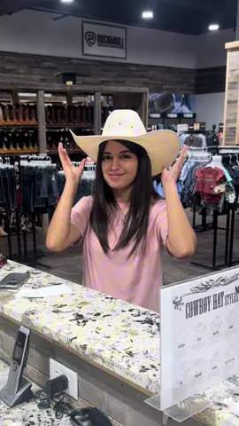 Encuentren su próximo sombrero o texana solo aqui en El Herradero Western Outfitters! 🤠🔥  Find your next straw or felt hat only here at El Herradero Western Outfitters 🔥  📍3249 50th St. Lubbock, TX 79413  #tacchino #strawhat #hatshaping #hatshaper #lubbock 