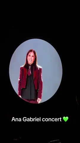 Mom childhood artist #anagabriel #anagabrielmusic #concert #concertcheck #sanjose  