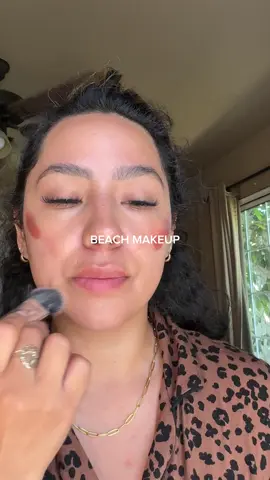 BEACHY MAKE 🌊👙⛱️  @Versed Skin  @elfcosmetics  @Haus Labs by Lady Gaga  @tarte cosmetics  #makeup #makeuptutorial #beachmakeup #fyp #latinamakeup 