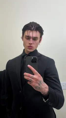 🖤
