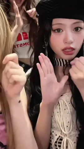 #ahyeon #babymonster  || pedido da:: @✿ ࣪˖ ݁ 🄼ᩘ𐐼̫ɾ͠ɪׄ ʚ ! ₊˚‧  #fancam #contamoot #nanacamsy_ 