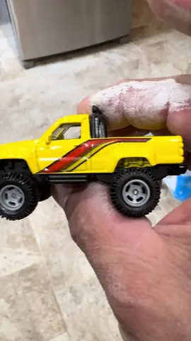 @yulidecals #toyota #totoya #pickup #hotwheelscustom Toyota pickup 