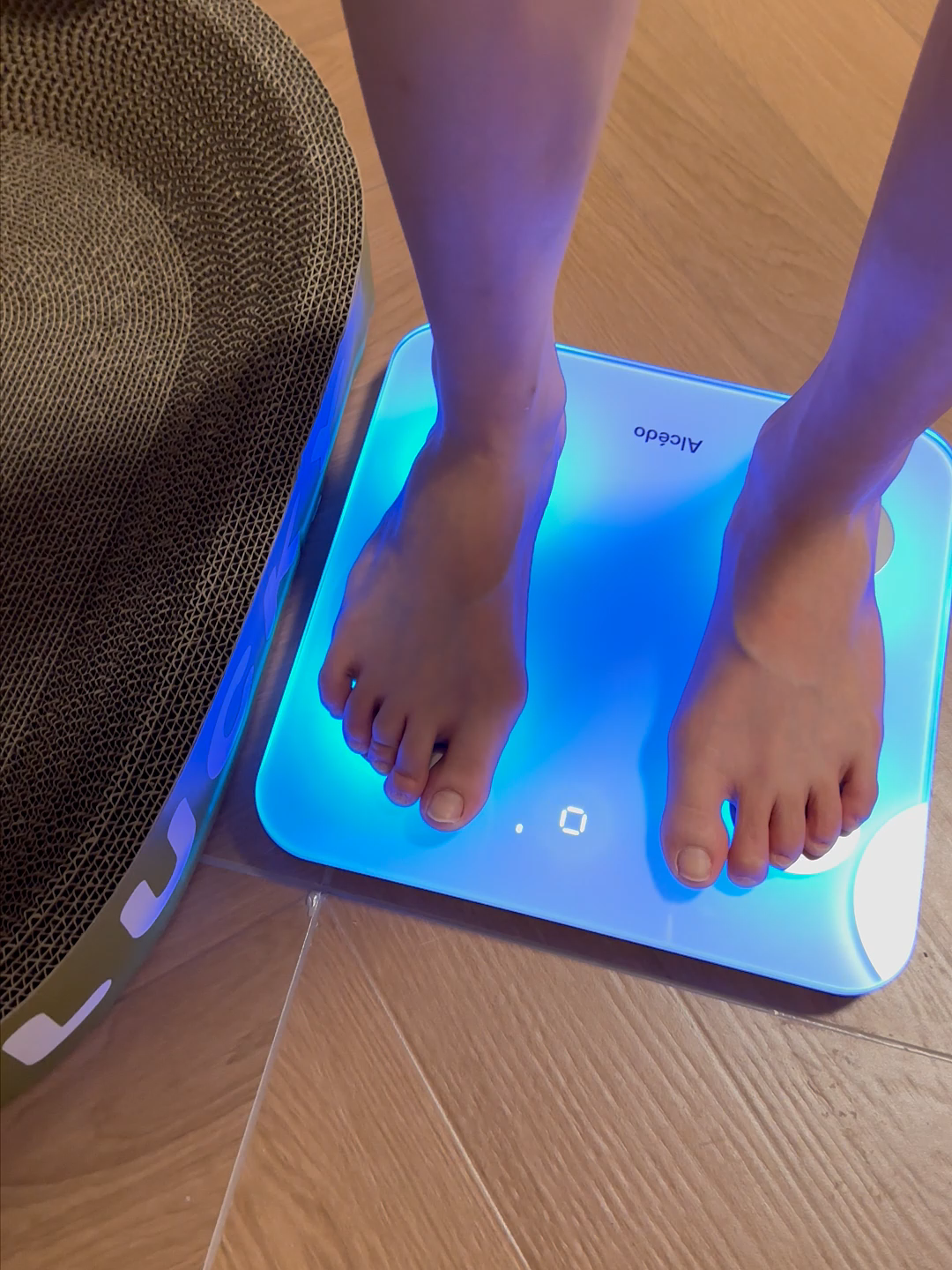 My scale just gave me a glow review 🌈#Fitness #weightlossmotivation #healthylifestyle #fitnesstok #bodyscale #healthy #weightloss #smartscale