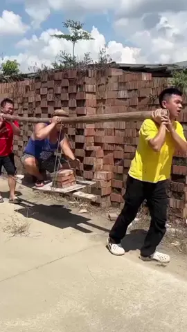 Funny pranks🤣🤣#funnyprank #funnyreels #viralreels #foryou #usaaudience 