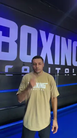 Ya puse a grabar a mi entrenador @Jhonnybox 🥊🤣 #amablitz #fyp #box #trend 