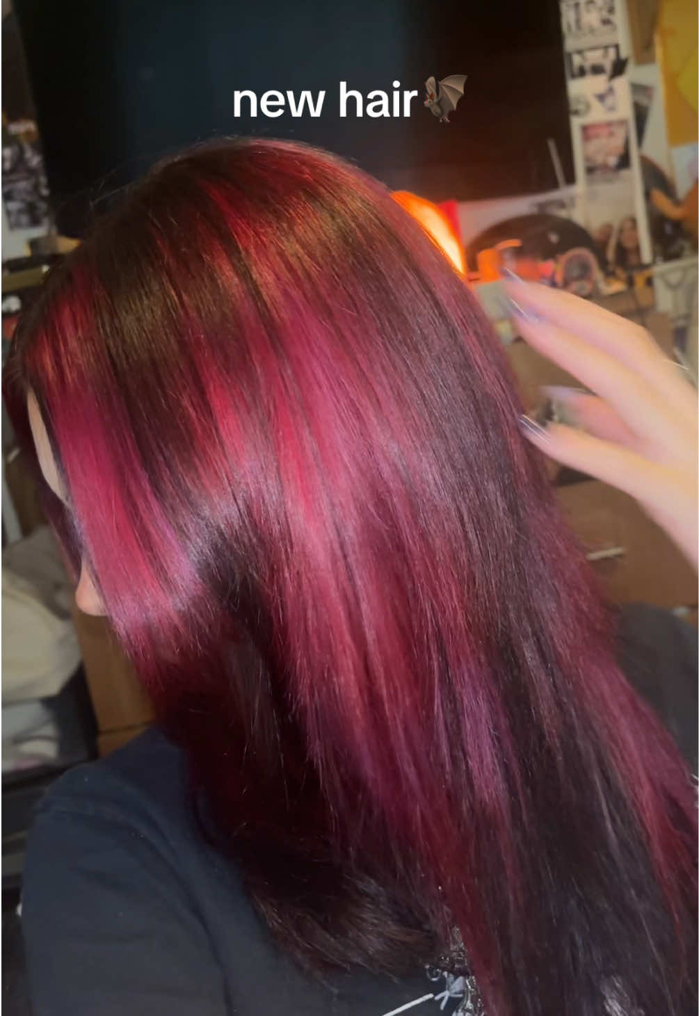 its like pink or red idk😓 #newhair #skunkhair #alt #ayesha #foryou 