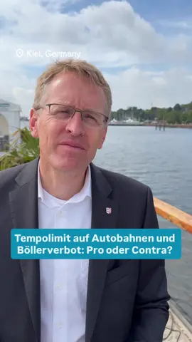 Tempolimit auf Autobahnen und Böllerverbot - zwei Themen, die regelmäßig diskutiert werden. Wie steht Schleswig-Holsteins Ministerpräsident Daniel Günther (CDU) dazu? Wir haben nachgefragt. ▶️▶️▶️Über die aktuellen Themen Schleswig-Holsteins, die Probleme und Chancen im Norden, hat Daniel Günther heute mit unserem Reporter Niels Döring-Just im SAT.1 REGIONAL-Sommerinterview gesprochen. 👉sat1regional.de #schleswigholstein #danielgünther #sat1regional 