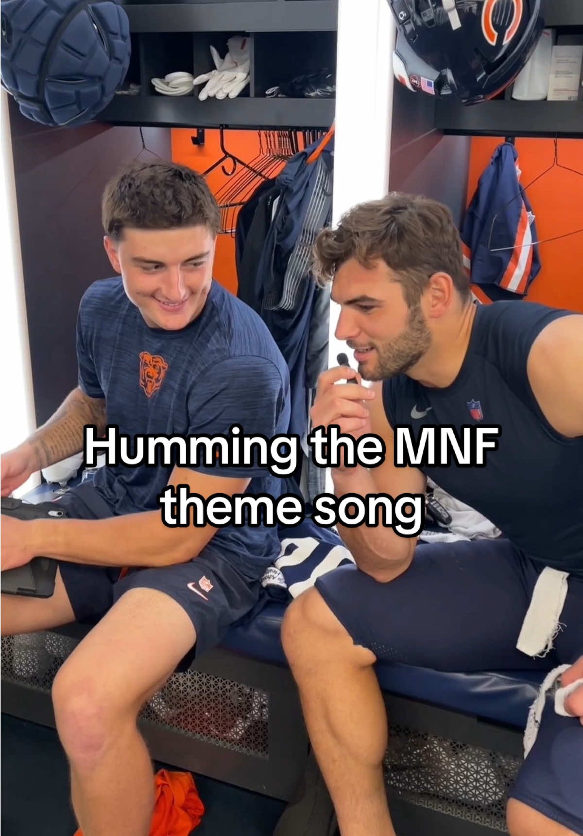 they absolutely nailed it 😂 #mondaynightfootball #nfl #chicagobears 
