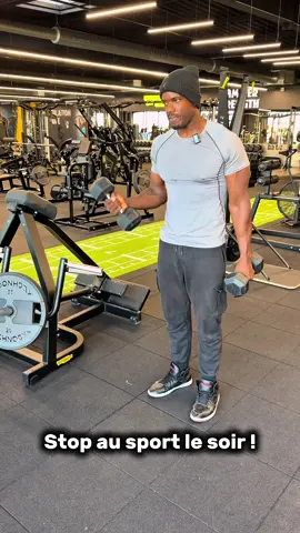 Stop au sport le soir #fitnesspark #basicfit #sports #Fitness #musculation 