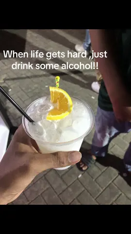 Ahahah#livefoto #drinking #nostress #freetime #viral 